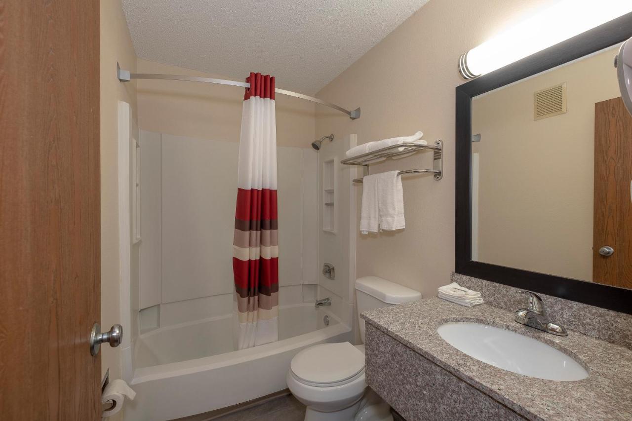 Red Roof Inn Бристоль Экстерьер фото