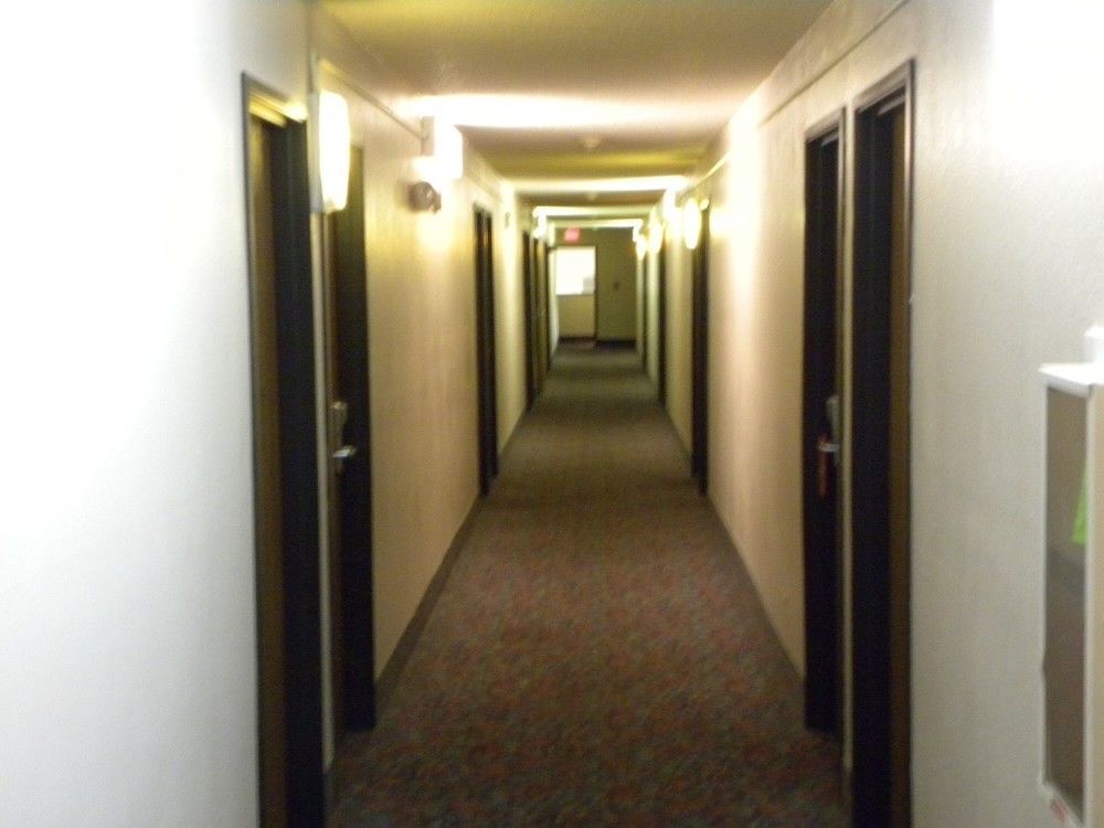 Red Roof Inn Бристоль Экстерьер фото